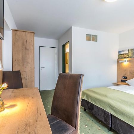 Ruehrberger Hof Hotel & Restaurant Grenzach-Wyhlen Bei Basel Luaran gambar