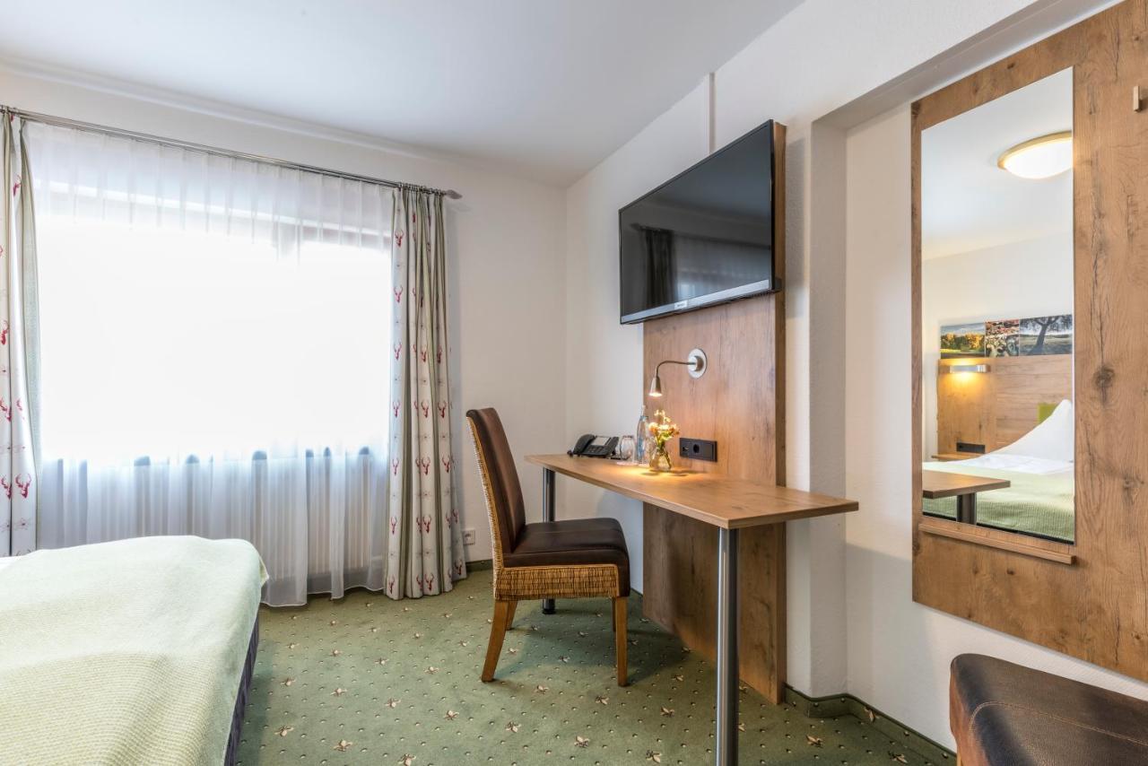 Ruehrberger Hof Hotel & Restaurant Grenzach-Wyhlen Bei Basel Luaran gambar
