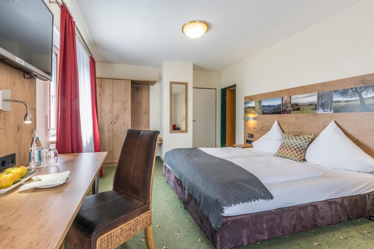 Ruehrberger Hof Hotel & Restaurant Grenzach-Wyhlen Bei Basel Luaran gambar