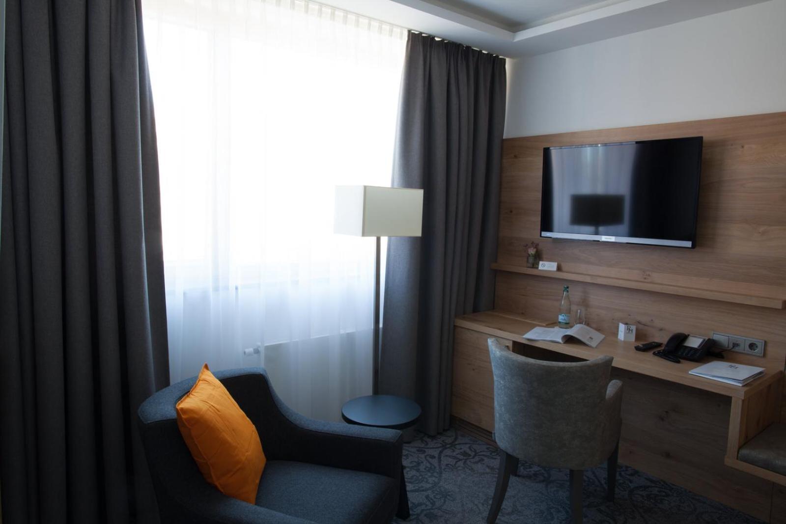 Ruehrberger Hof Hotel & Restaurant Grenzach-Wyhlen Bei Basel Luaran gambar