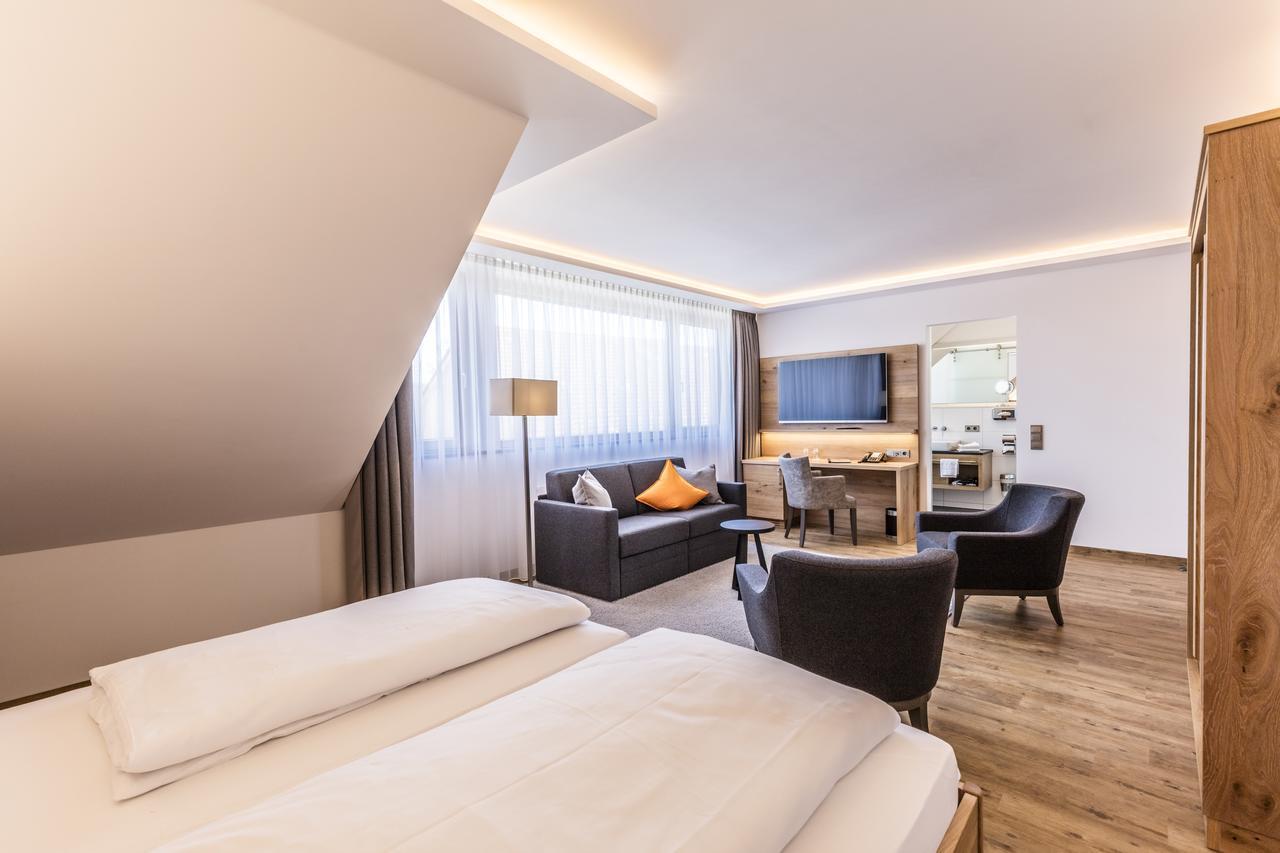 Ruehrberger Hof Hotel & Restaurant Grenzach-Wyhlen Bei Basel Luaran gambar